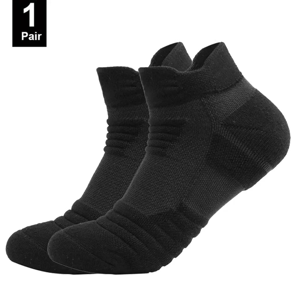 Anti Slip Cotton Sports Socks For Soccer Basketball