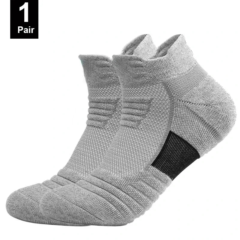 Anti Slip Cotton Sports Socks For Soccer Basketball